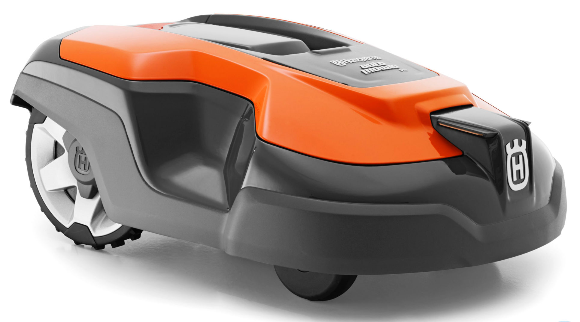 Designed to stealth around your yard unattended, the Husqvarna Automower 315X brings robotic prowess to your yard while it manicures the turf. Image: Husqvarna.