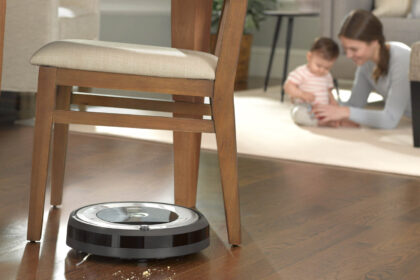 iRobot Roomba 690 robot vacuum. Image: iRobot.