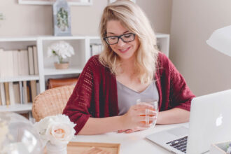 A modern, well-designed home office space can bring joy to your work regimen. Image: Paige Cody on Unsplash.