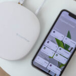 The Samsung SmartThings hub and smartphone app. Image: Digitized House.