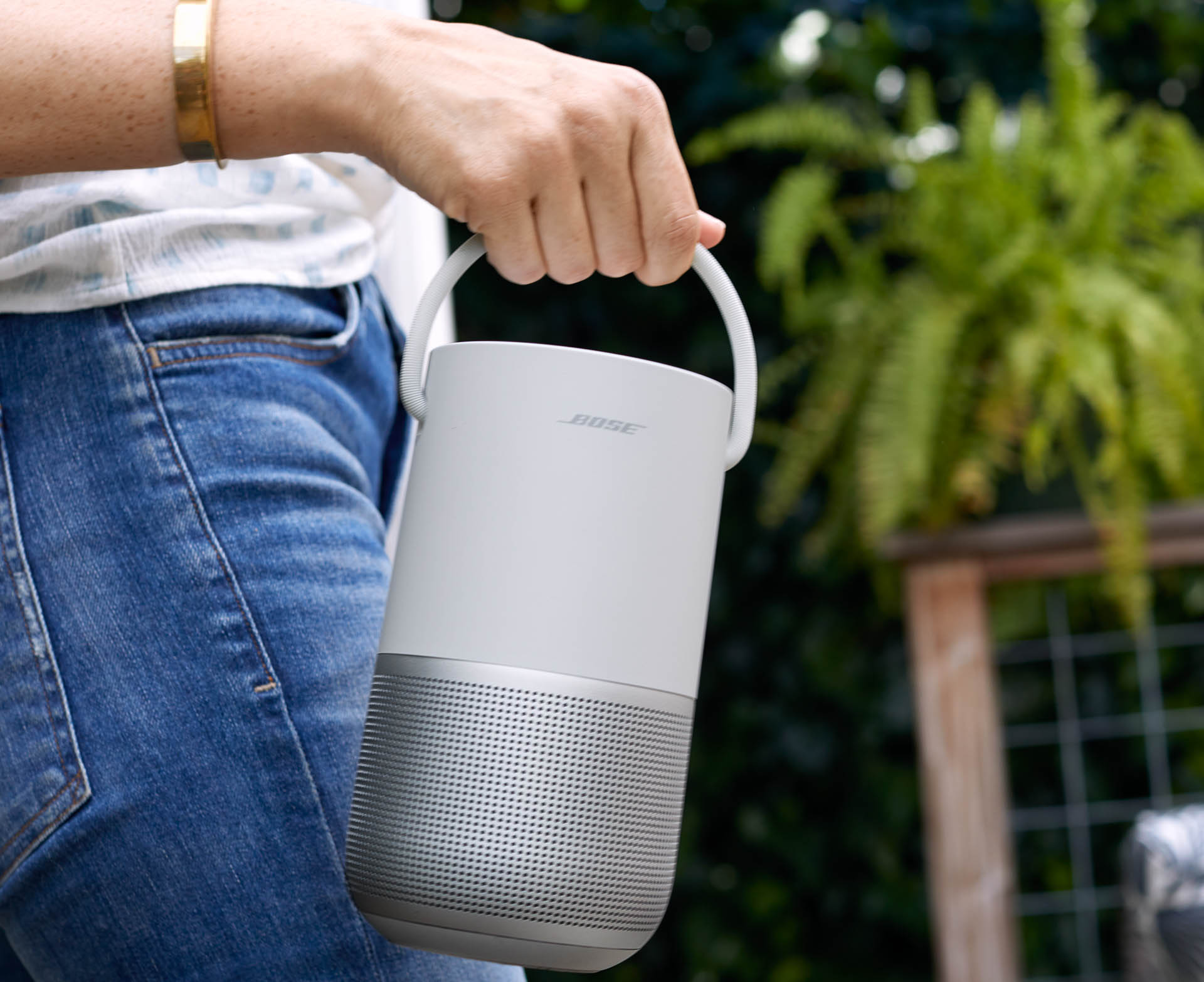 Compared to the Sonos Move, the new Bose speaker is both smaller and lighter, making it more portable. Image: Bose.