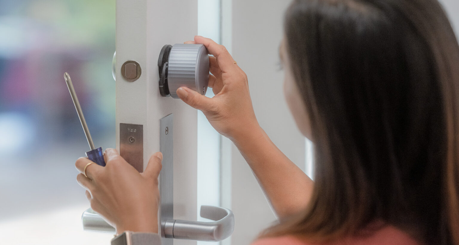 August Wi-Fi Smart Lock,Silver,Install
