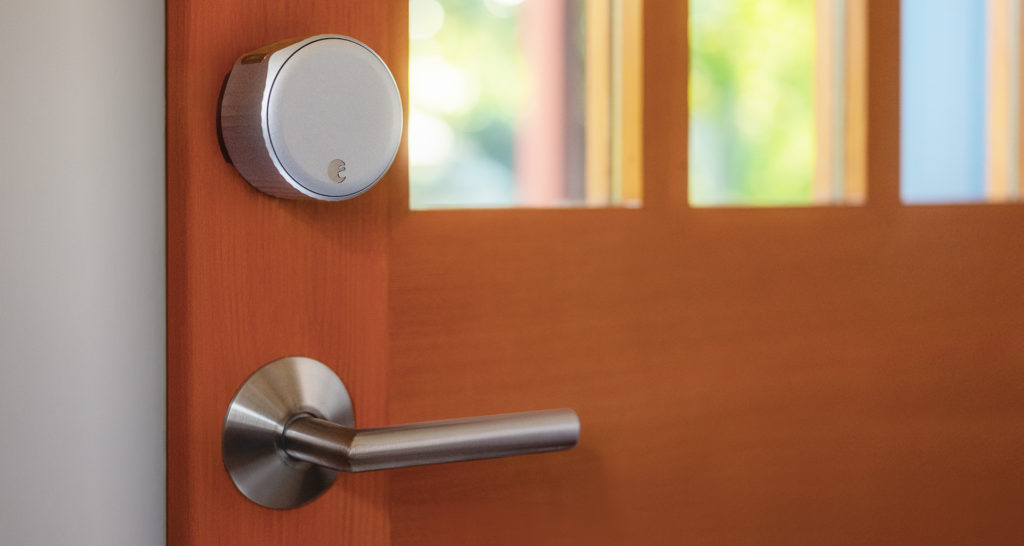 The August Wi-Fi Smart Lock can be operated manually by simply turning the lock housing. Image: August Home.